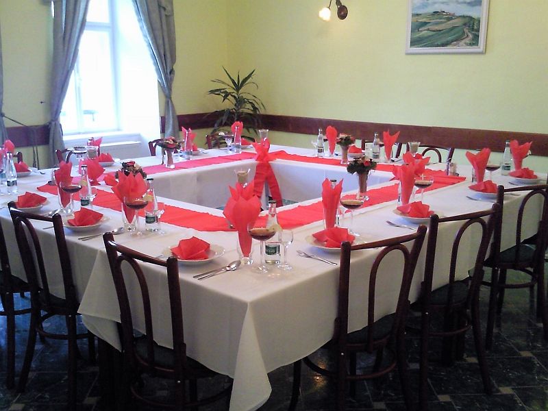 Slávnostné posedenie